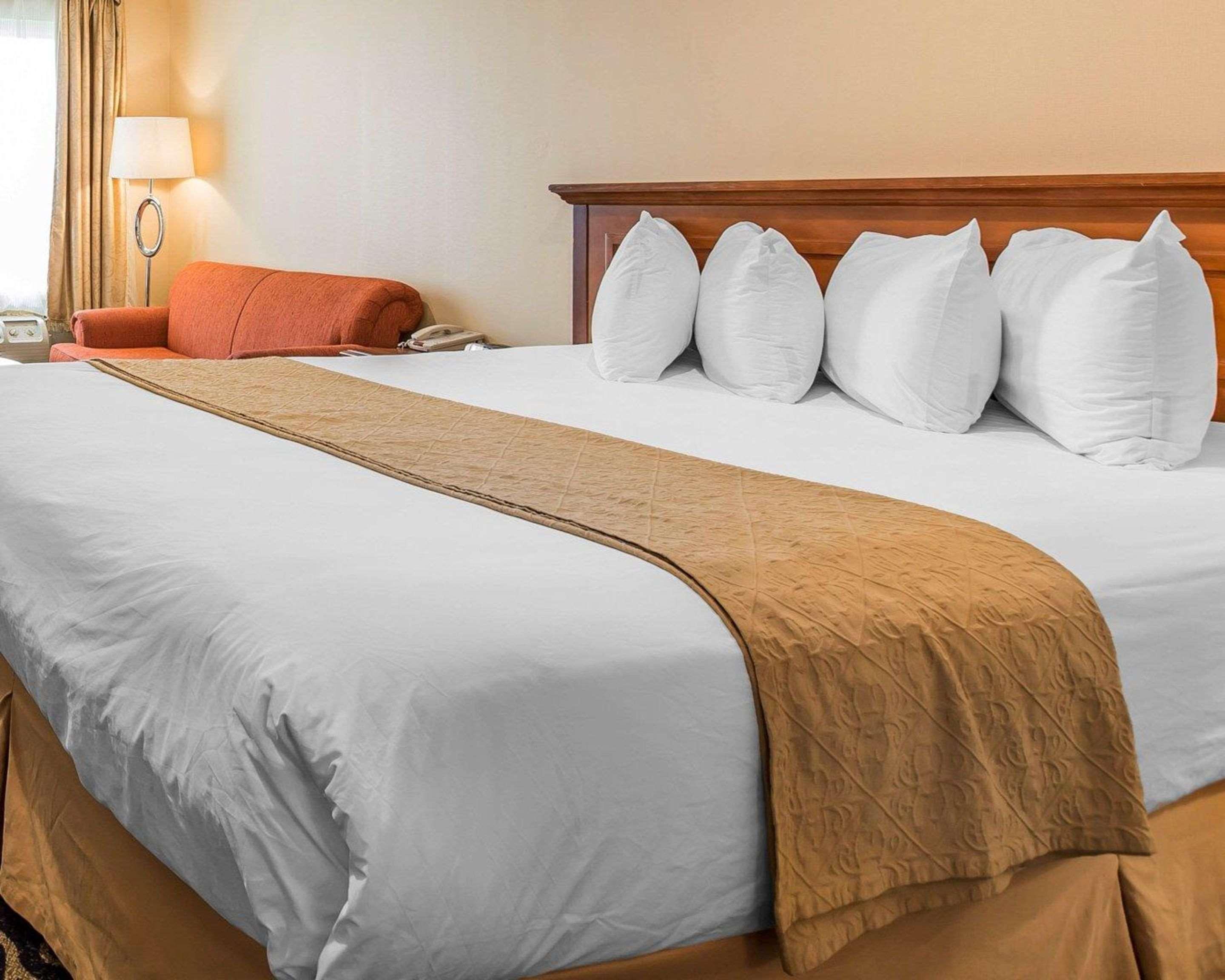Quality Long - Signal Hill Inn
